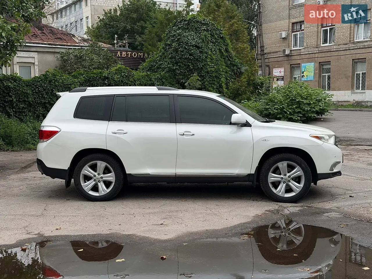 Toyota Highlander 2011 photo 4