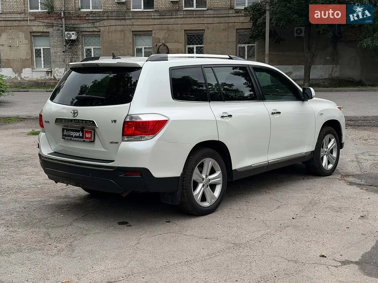 Toyota Highlander 2011 photo 5