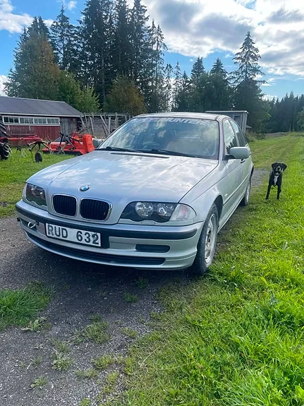BMW 318I 2001 photo 2