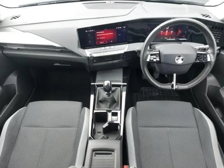 Vauxhall Astra 2023 photo 3
