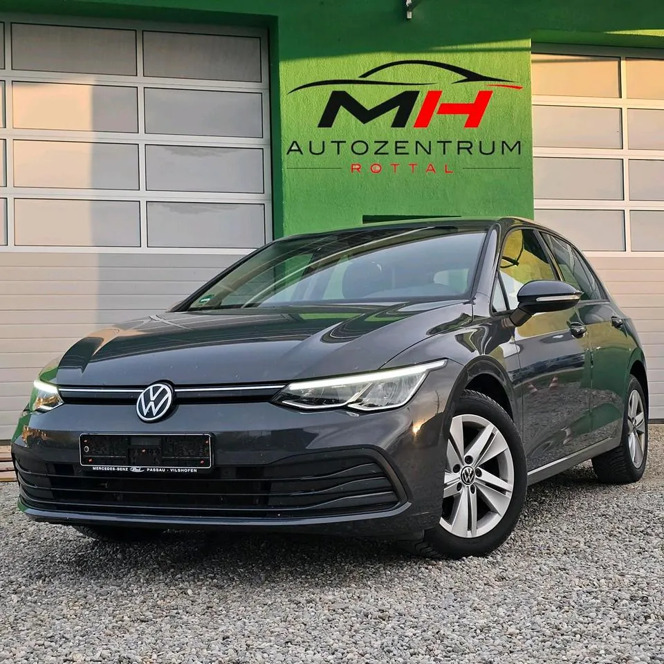 Volkswagen Golf 8