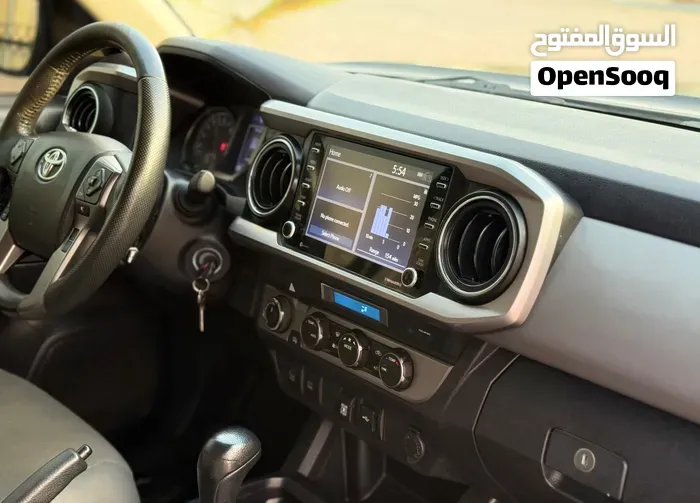 Toyota Tacoma 2021 photo 2