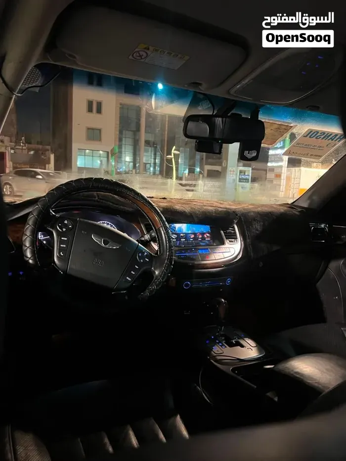 Hyundai Genesis 2010 photo 4