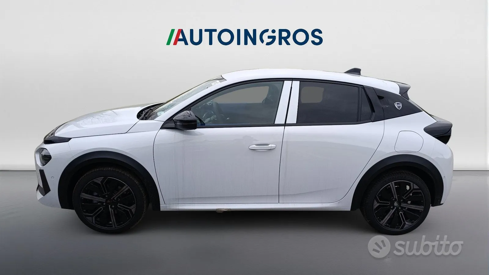 Lancia Ypsilon photo 2