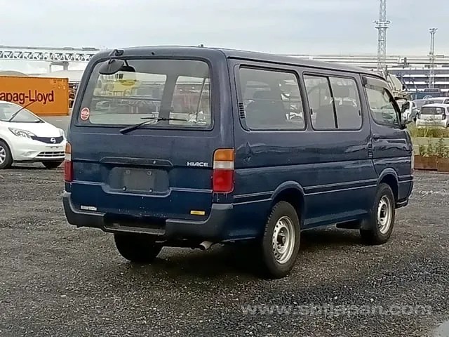 Toyota Hiace 2003 photo 4