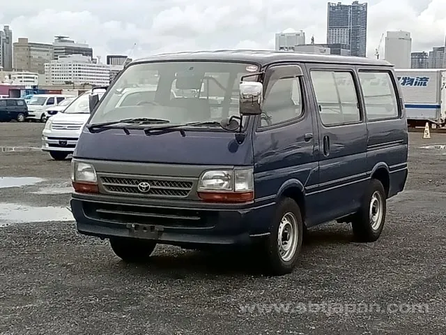 Toyota Hiace 2003 photo 2