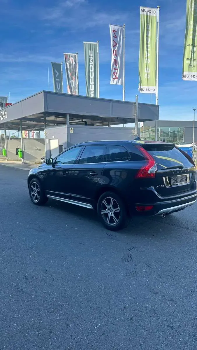 Volvo Xc60 2011 photo 2