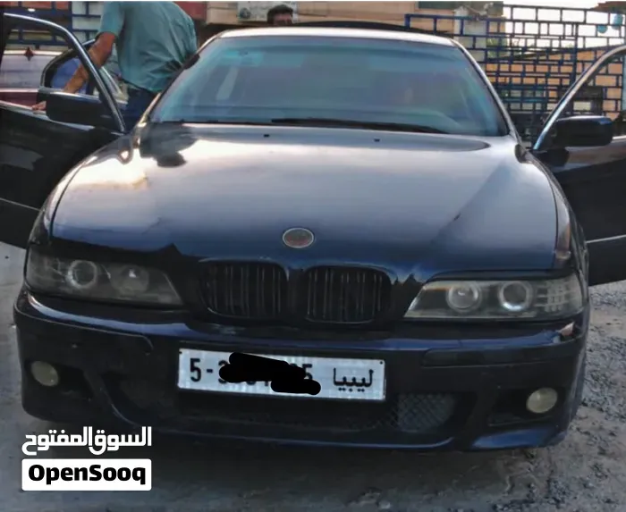BMW 5 Series 2000 photo 2