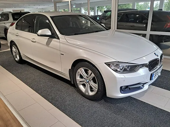 BMW 318D 2015 photo 2