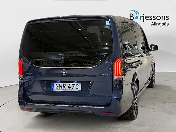 Mercedes-Benz V300 D 2026 photo 3