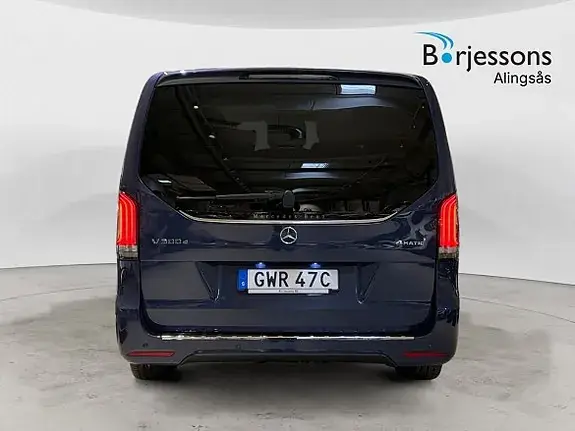 Mercedes-Benz V300 D 2026 photo 4
