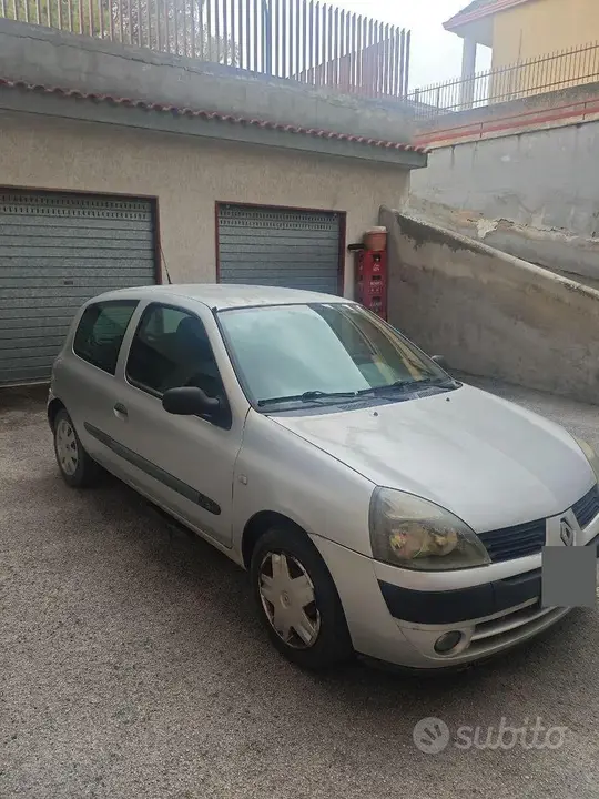 Renault Clio 2005 photo 3