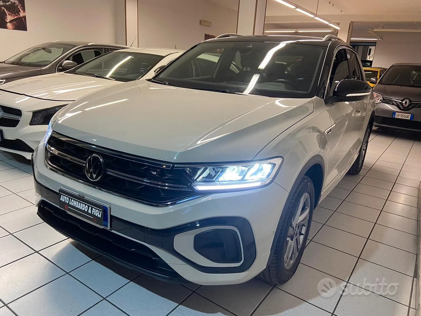 Volkswagen T-Roc 2023 photo 2