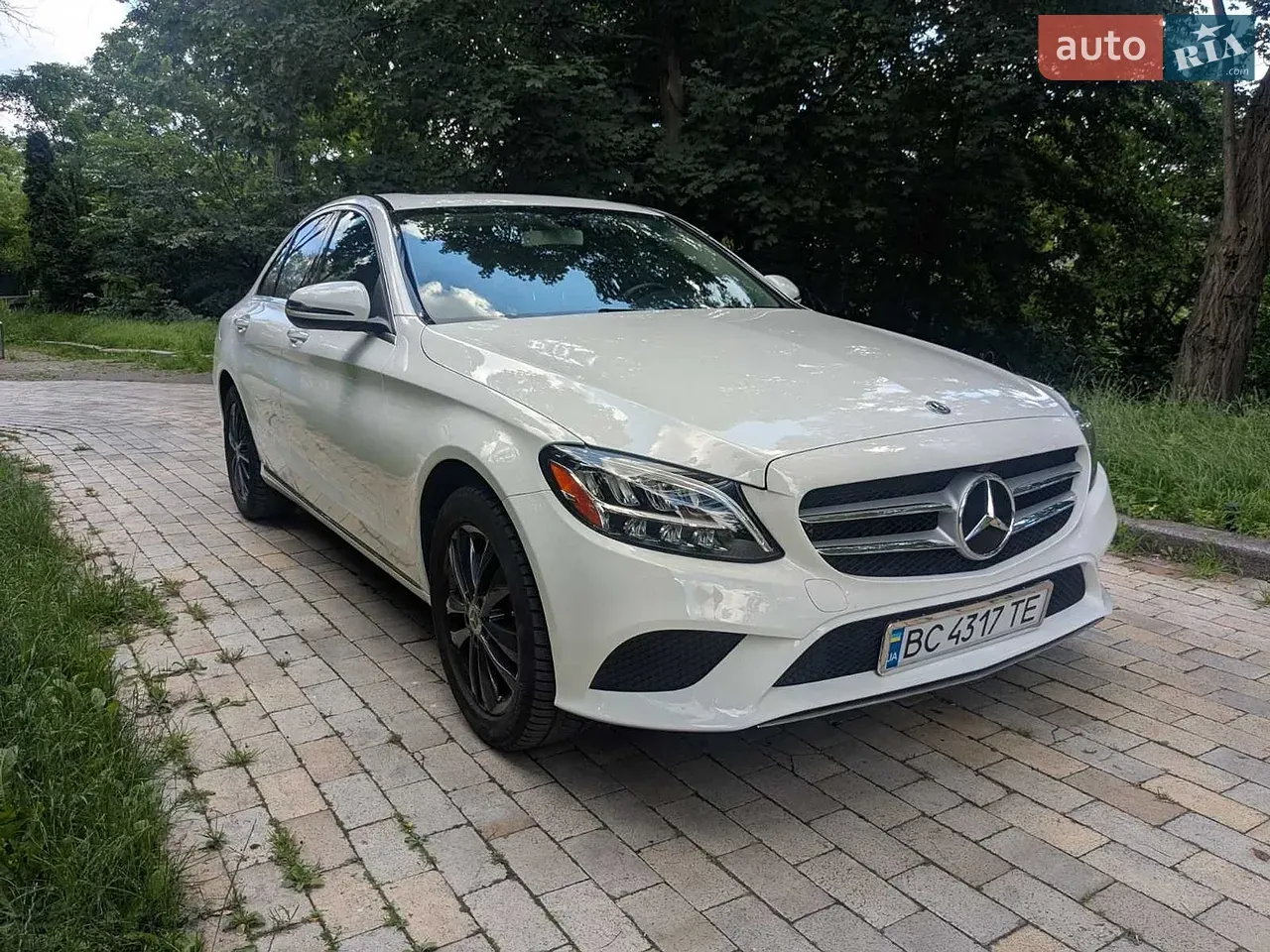Mercedes-Benz C-Class 2018 photo 2