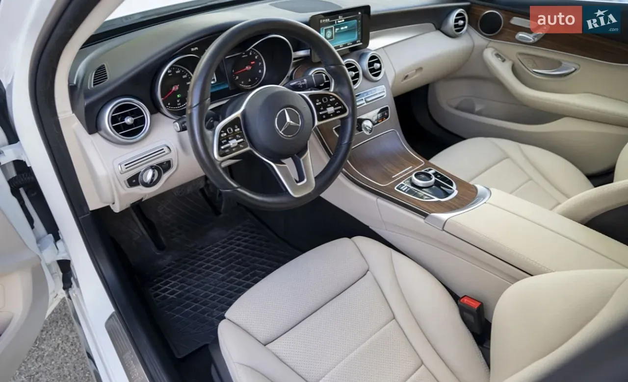Mercedes-Benz C-Class 2018 photo 3
