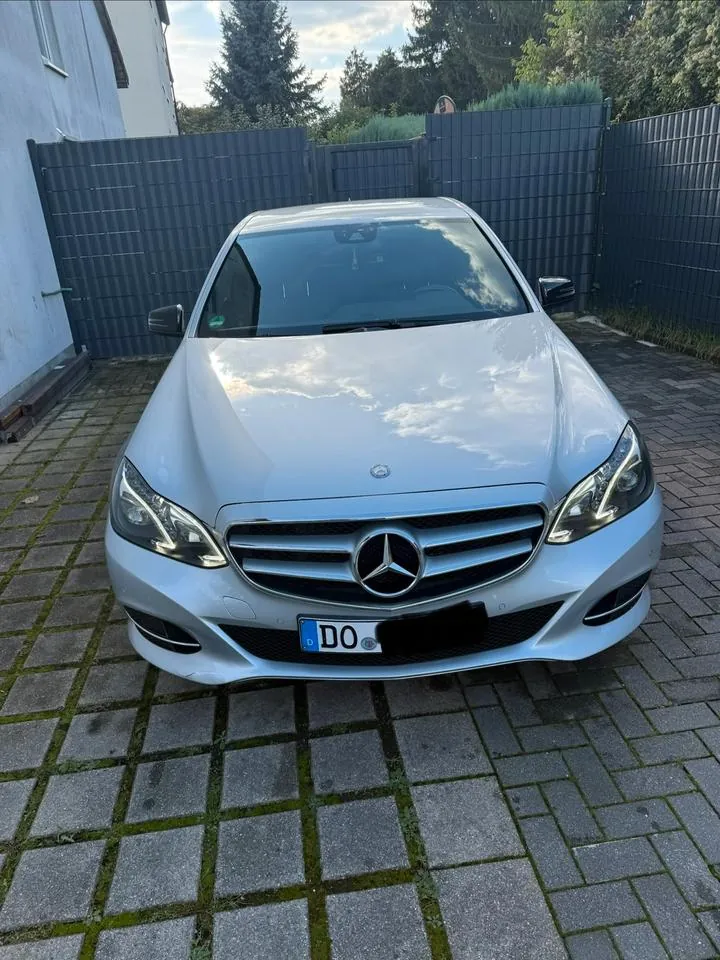 Mercedes-Benz E300