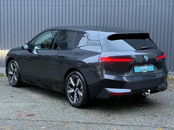 BMW Ix 2022 photo 3