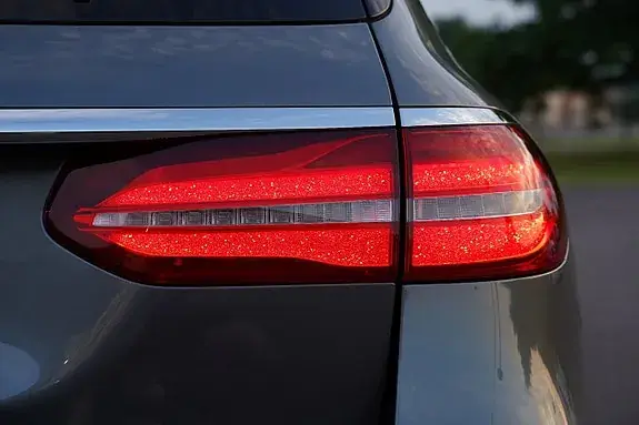 Mercedes-Benz E-Class 2017 photo 4