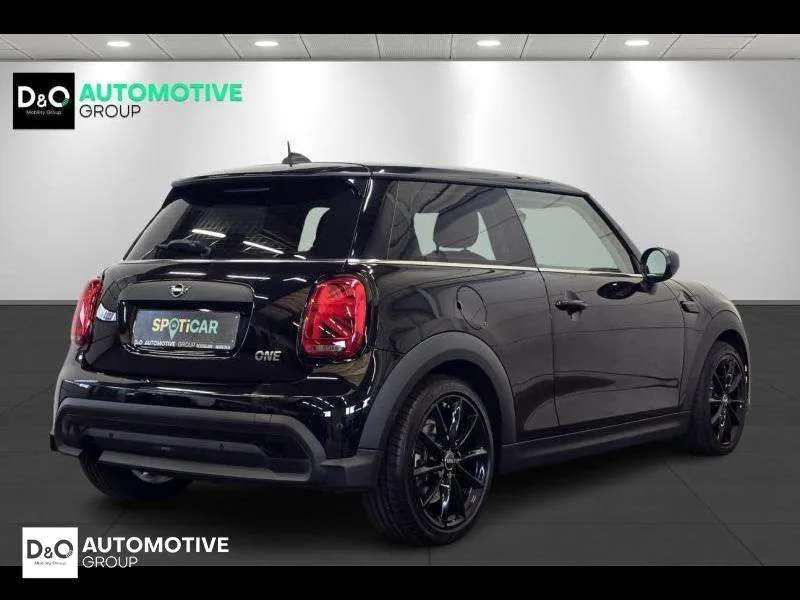Mini One 2021 photo 3