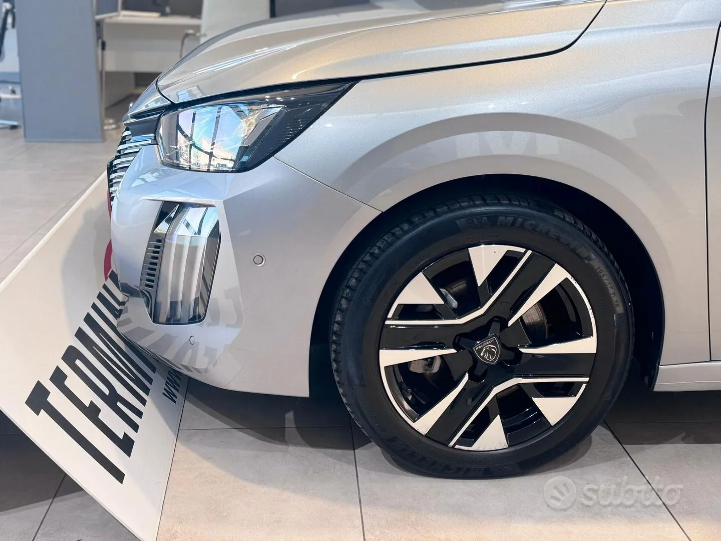 Peugeot 208 2024 photo 5