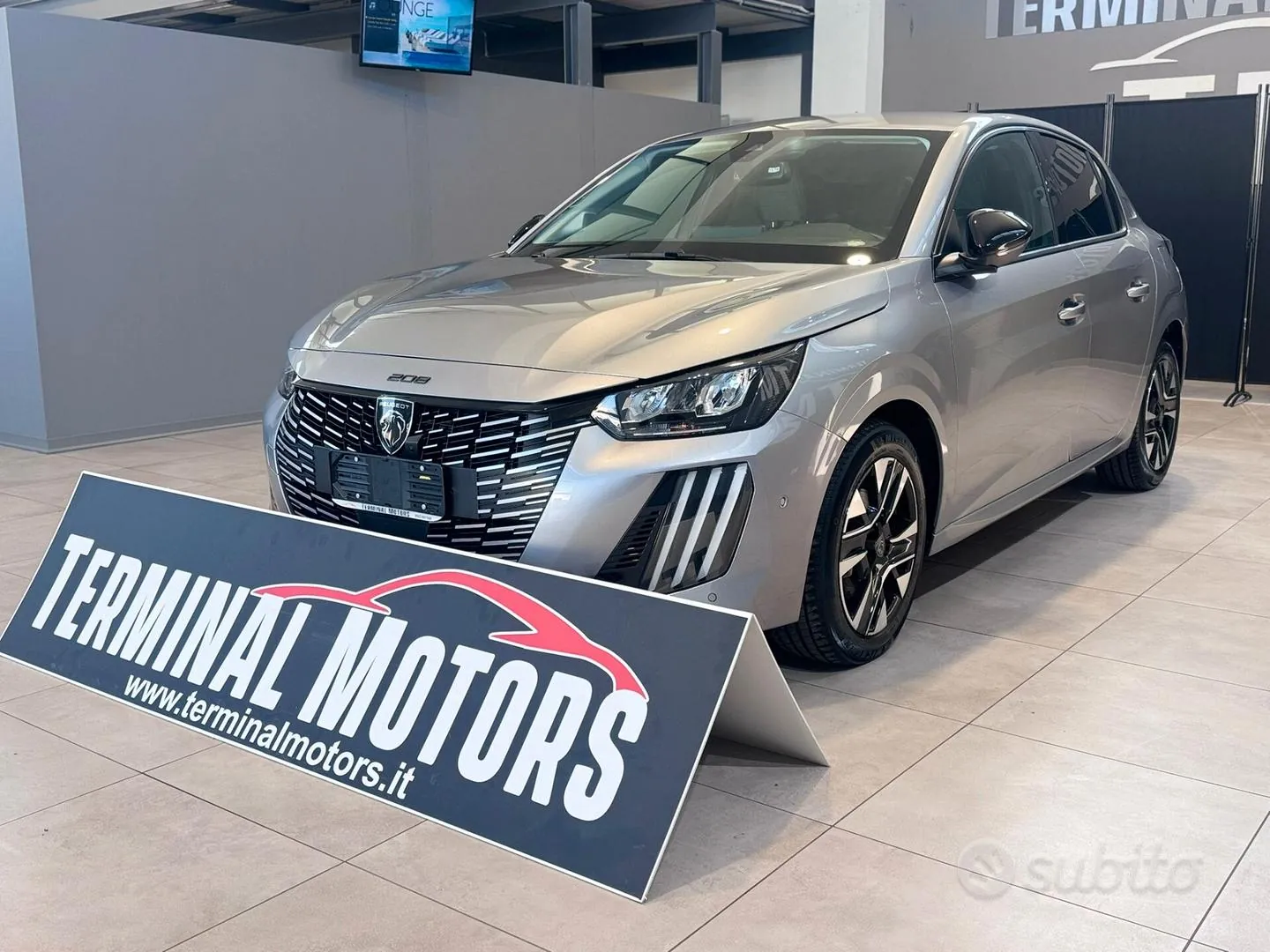 Peugeot 208 2024 photo 3