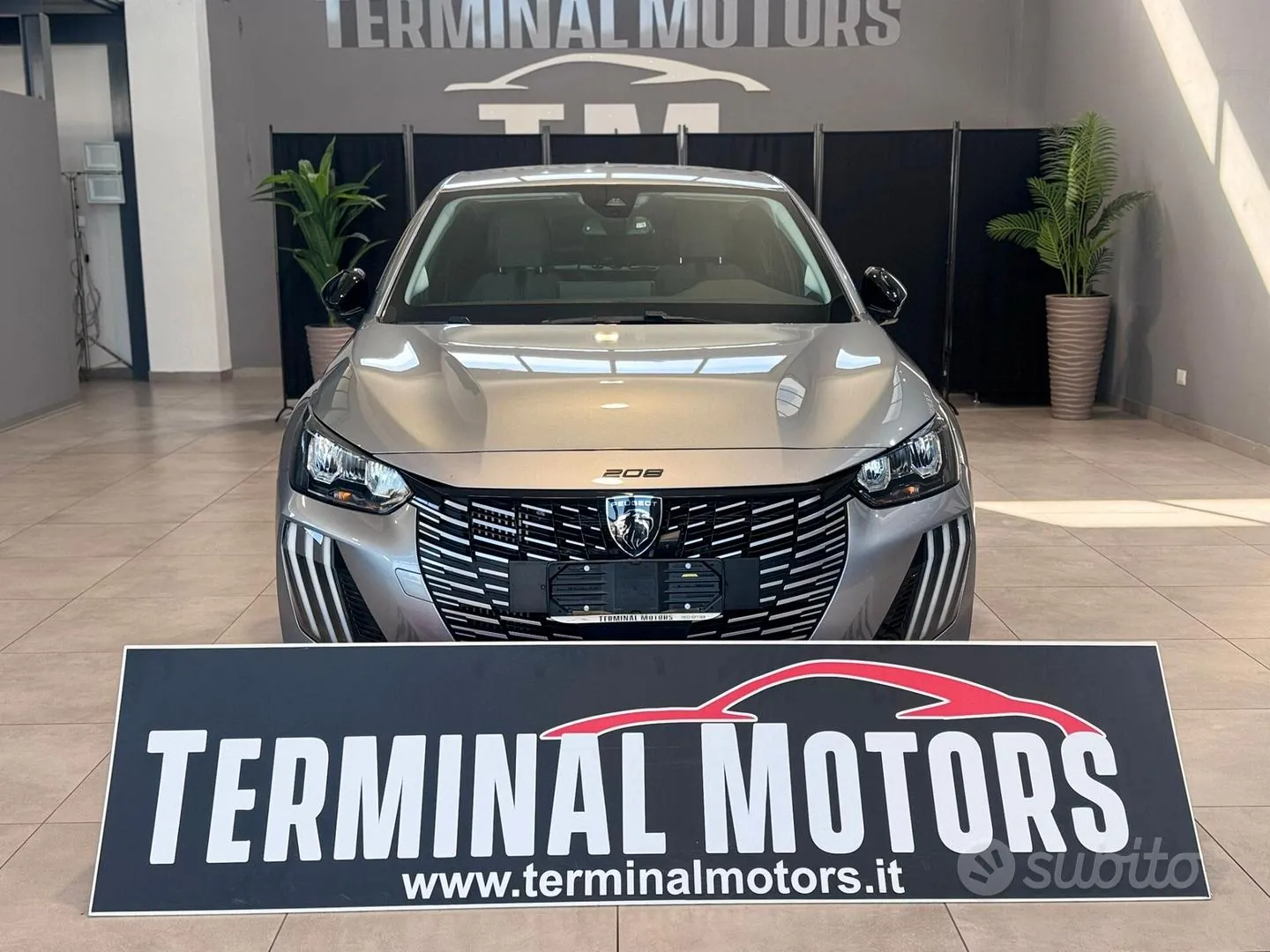 Peugeot 208 2024 photo 2