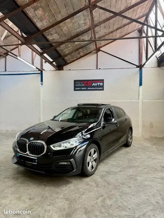 BMW Série 1 2022 photo 2