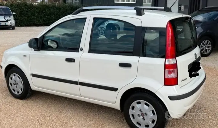 Fiat Panda 2010 photo 4