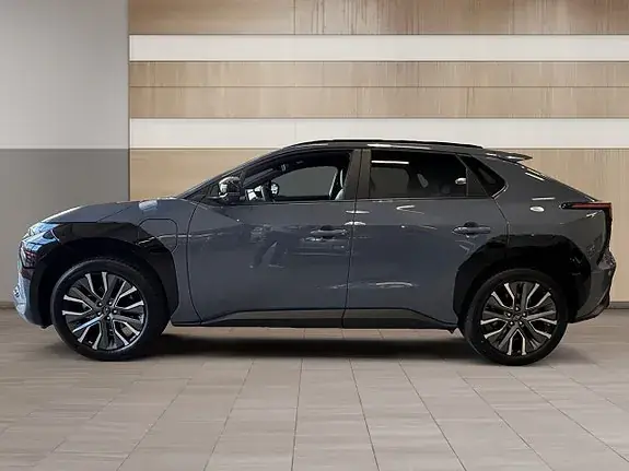 Subaru Solterra 2026 photo 2