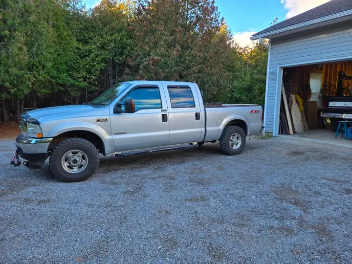 Ford F250 2004 photo 2