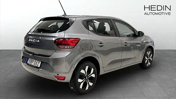Dacia Sandero 2024 photo 2