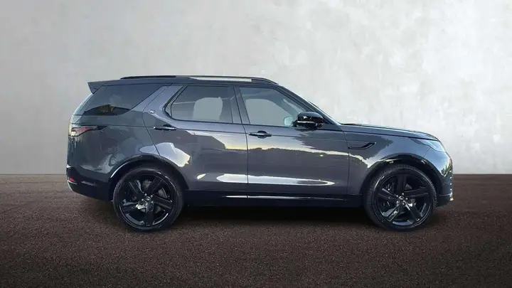 Land Rover Discovery 2026 photo 5