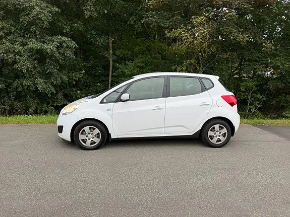 Kia Venga 2010 photo 3