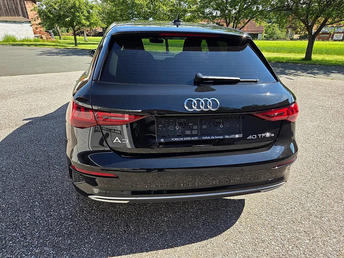Audi A3 2023 photo 3