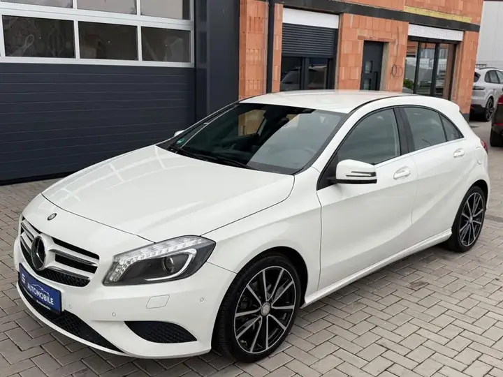 Mercedes-Benz A 180