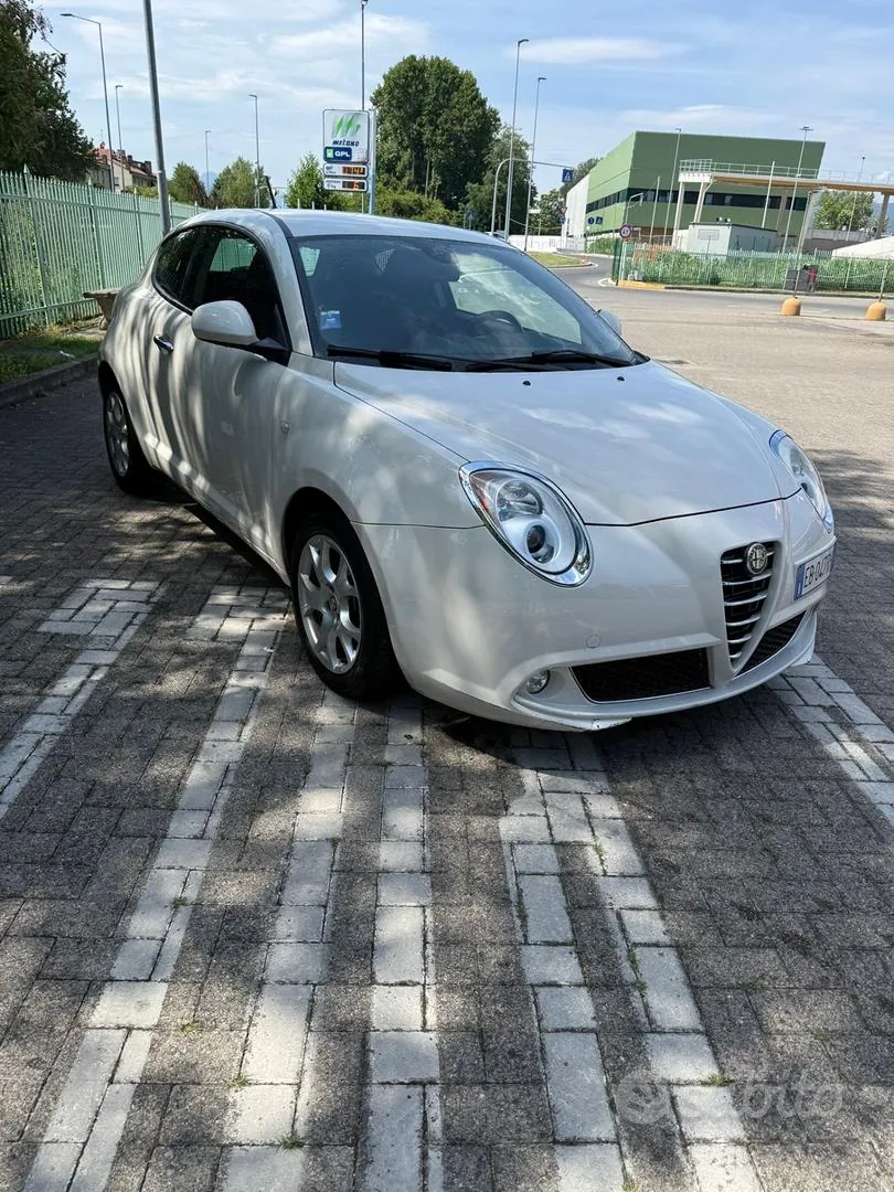 Alfa Romeo Mito 2010 photo 2