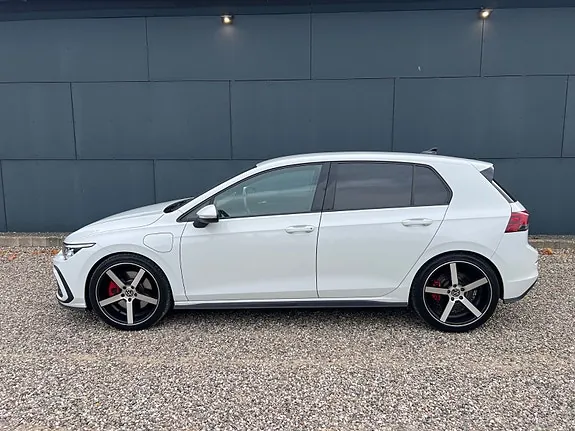 Volkswagen Golf Viii 2021 photo 3