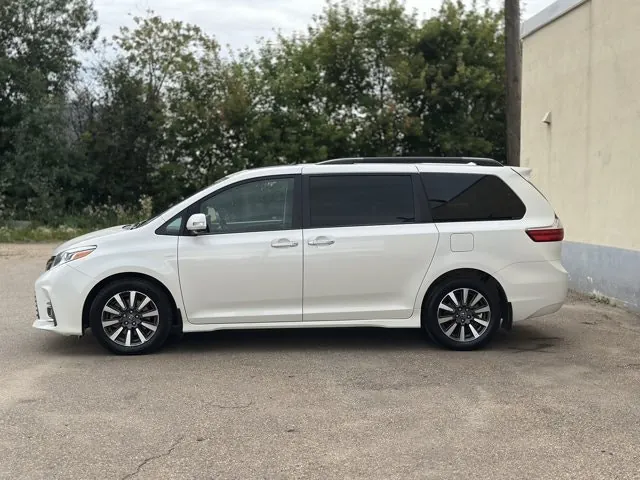 Toyota Sienna 2018 photo 4