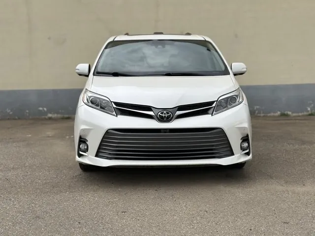 Toyota Sienna 2018 photo 5