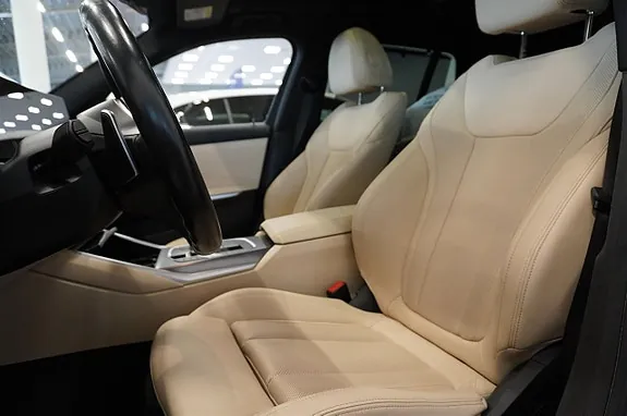 BMW 330E 2023 photo 3
