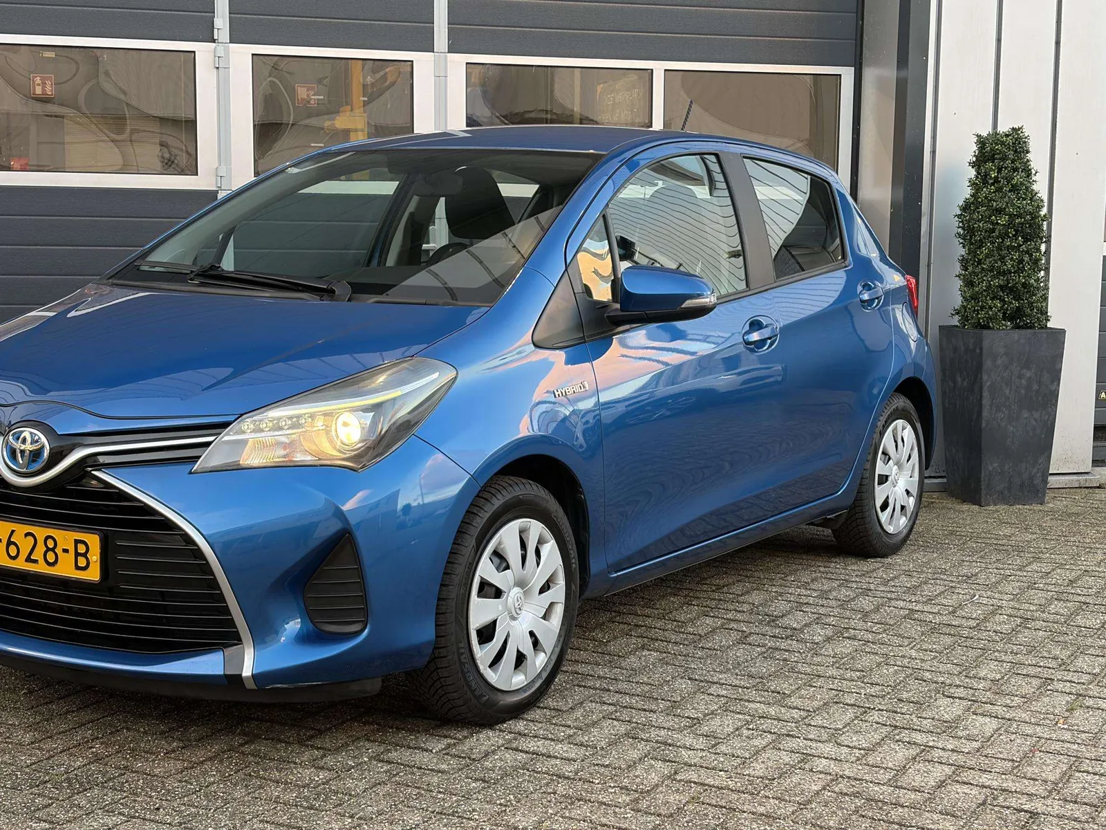 Toyota Yaris 2017 photo 4