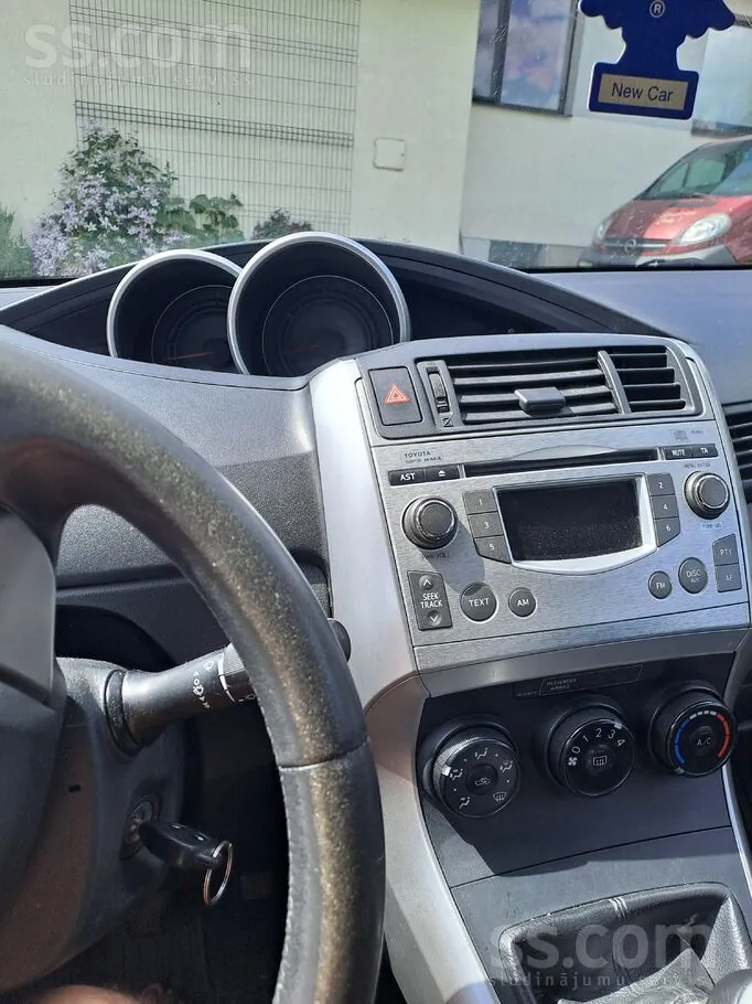 Toyota Verso 2011 photo 5