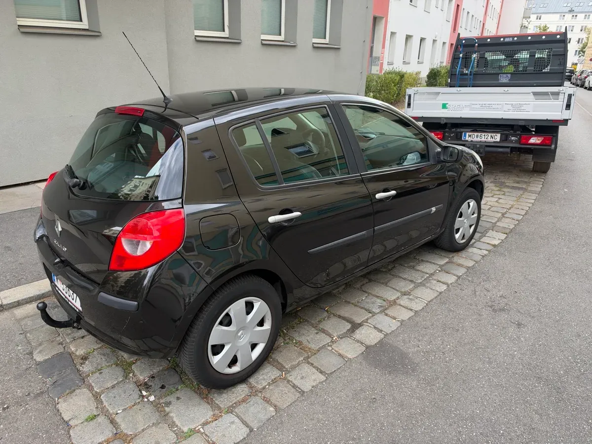 Renault Clio 2008 photo 3