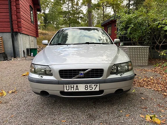 Volvo S60 2004 photo 2