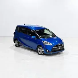 Toyota Sienta 2015 photo 2
