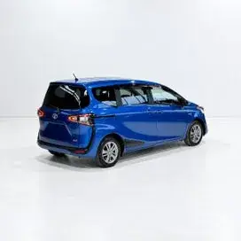 Toyota Sienta 2015 photo 3
