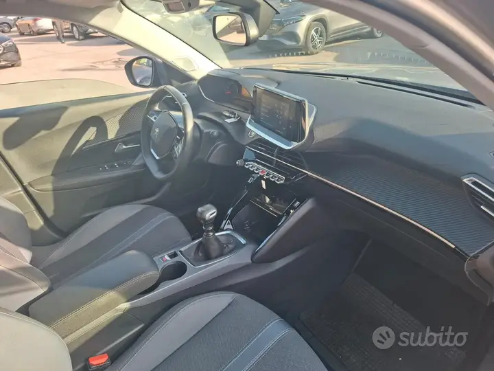 Peugeot 2008 2020 photo 4