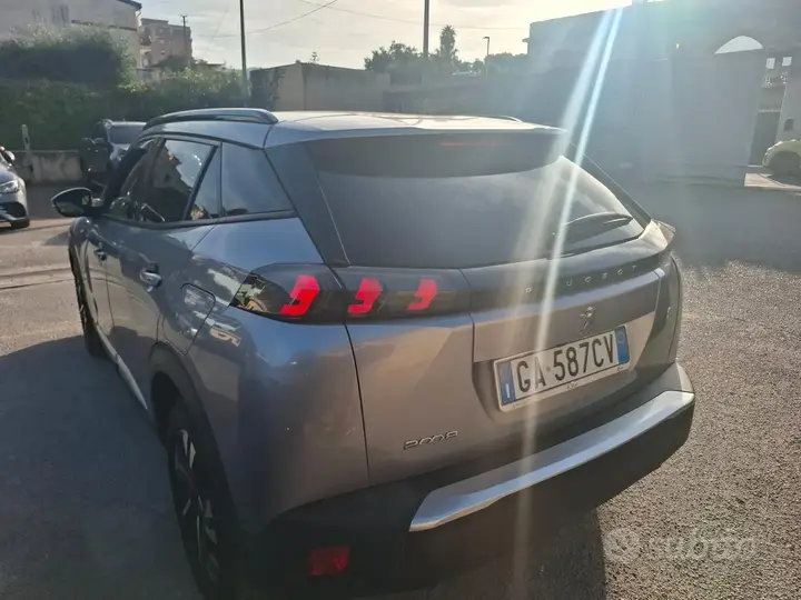 Peugeot 2008 2020 photo 3
