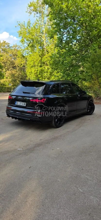 Audi Q7 2017 photo 5
