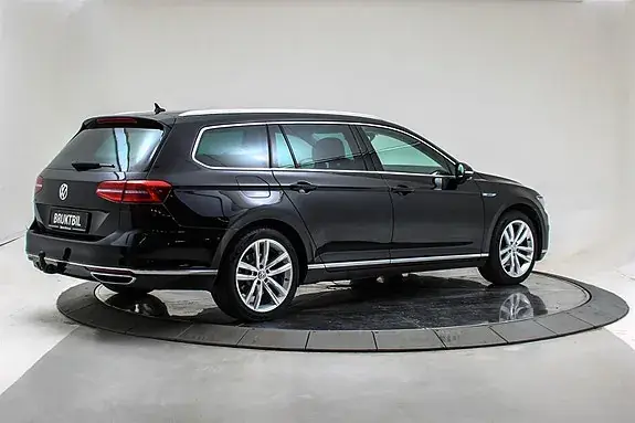 Volkswagen Passat 2017 photo 5